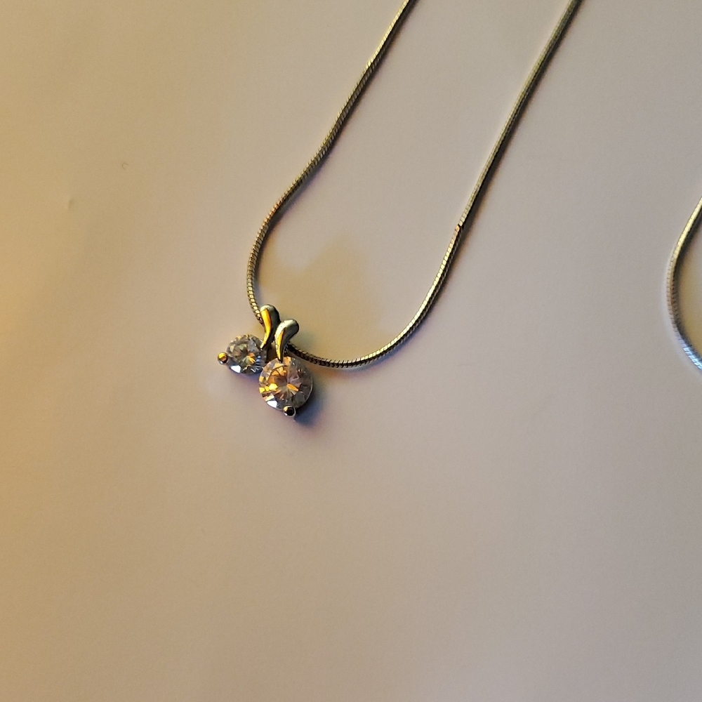 Elegant 925 Italian Silver Necklace with Crystal Accents
